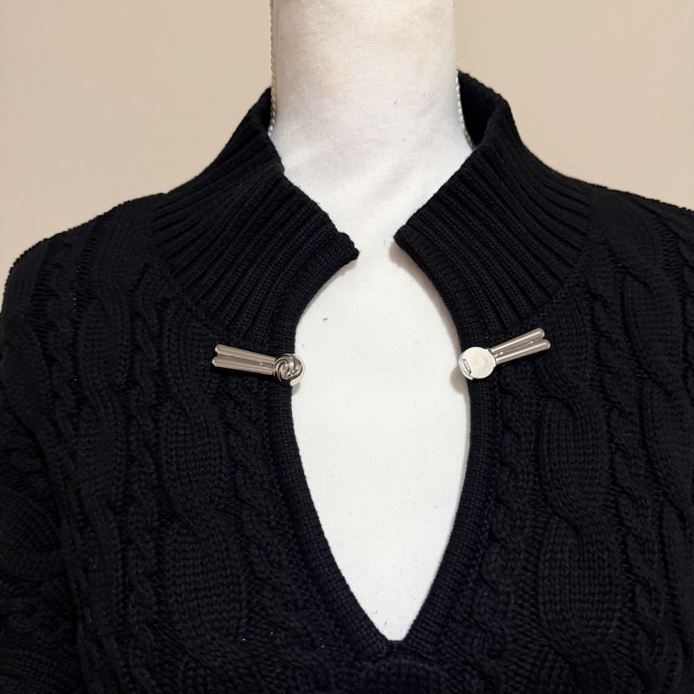 Commense Black Cable-Knit V-Neck Sweater with Keyhole - Picture 6 of 11